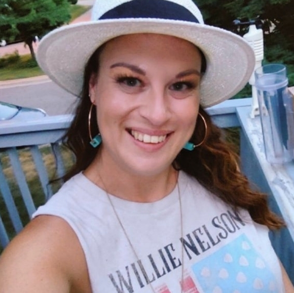 Meet your Posher, Lo - Picture 1 of 1